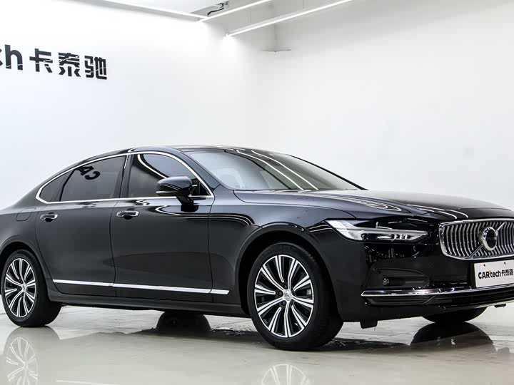 Фото 3 - Volvo S90