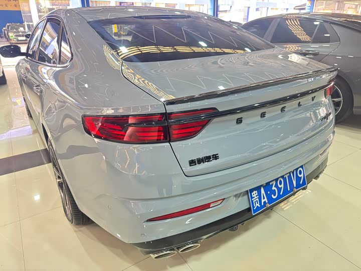 Фото 9 - Geely Preface