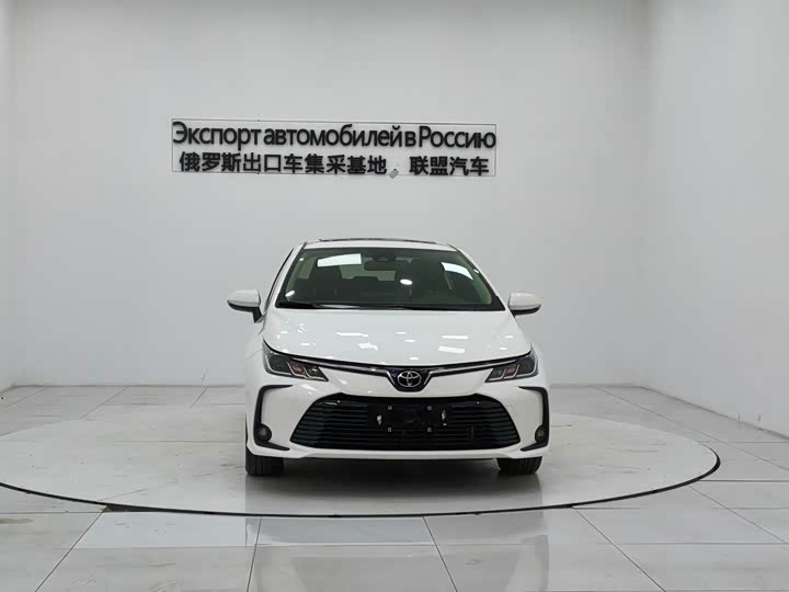 Фото 4 - Toyota Corolla