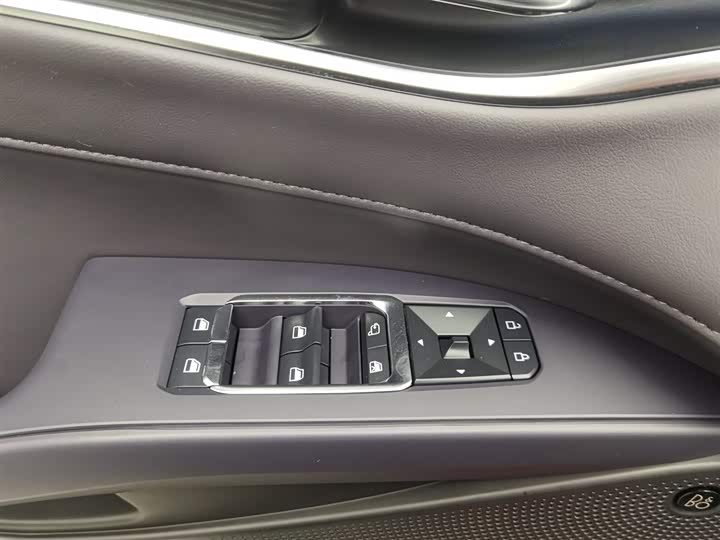 Фото 9 - Ford Mondeo