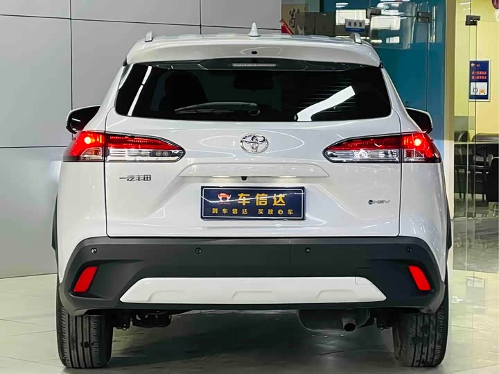 Фото 4 - Toyota Corolla Cross