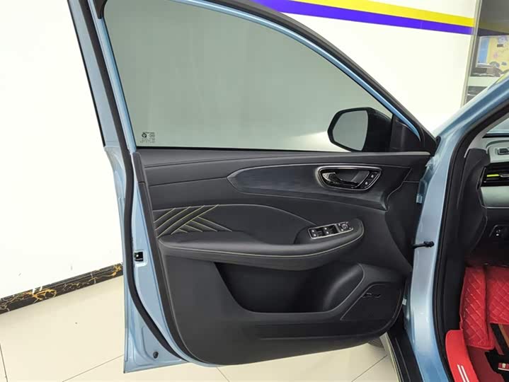 Фото 7 - Roewe RX5