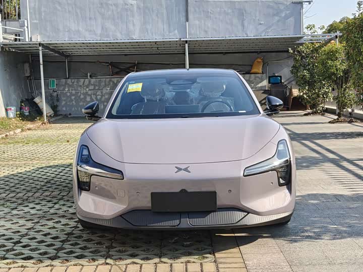 Фото 2 - XPeng Mona M03