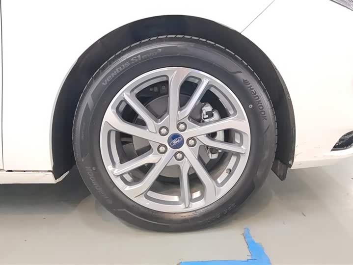 Фото 6 - Ford Mondeo