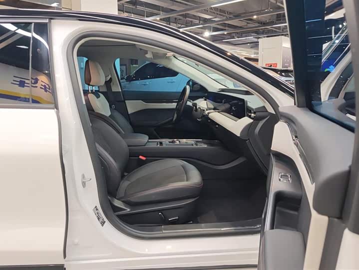 Фото 8 - Ford Mondeo