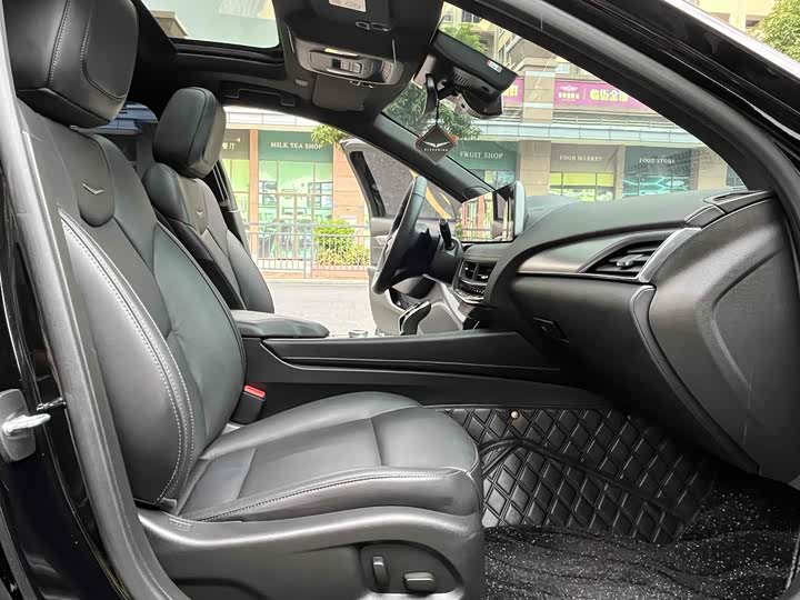 Фото 6 - Cadillac CT5