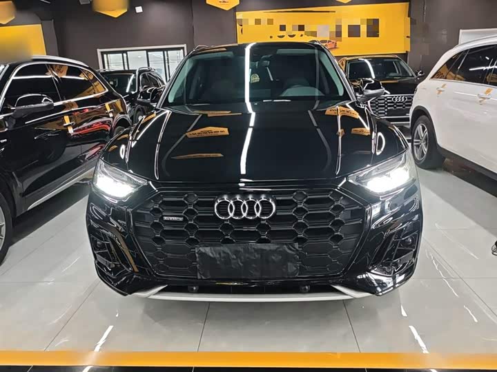 Фото 3 - Audi Q5L