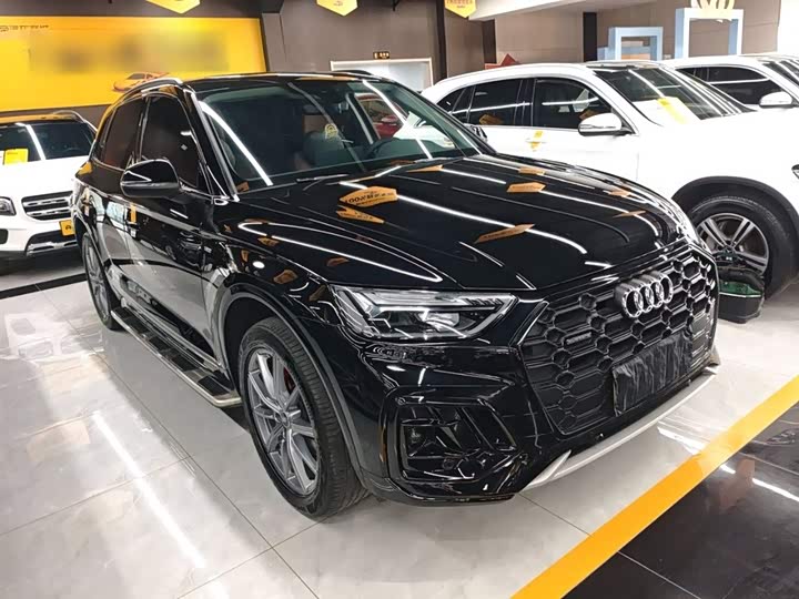 Фото 4 - Audi Q5L