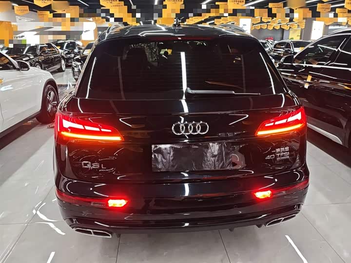 Фото 6 - Audi Q5L
