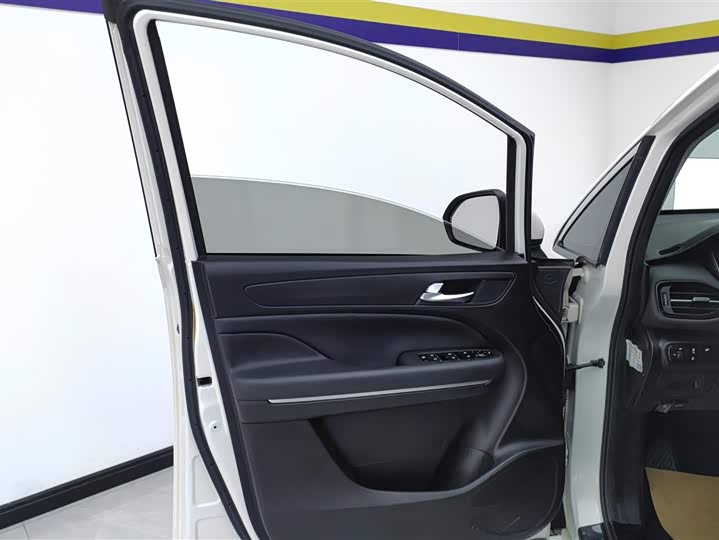 Фото 7 - GAC Trumpchi M6