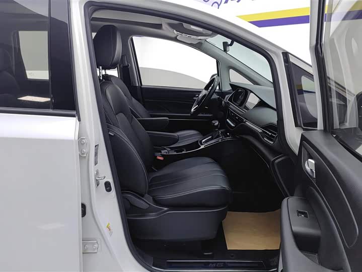 Фото 8 - GAC Trumpchi M6