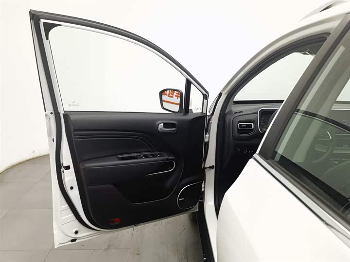 Фото 8 - GAC Trumpchi GS3