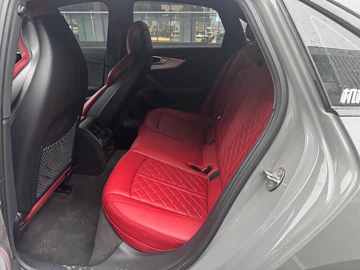 Фото 7 - Audi S4