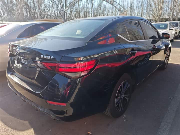 Фото 7 - Nissan Sylphy