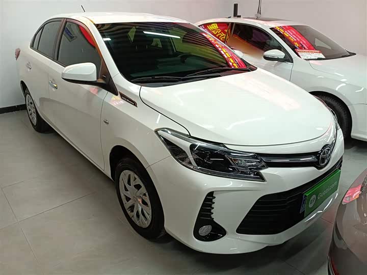 Фото 4 - Toyota Vios