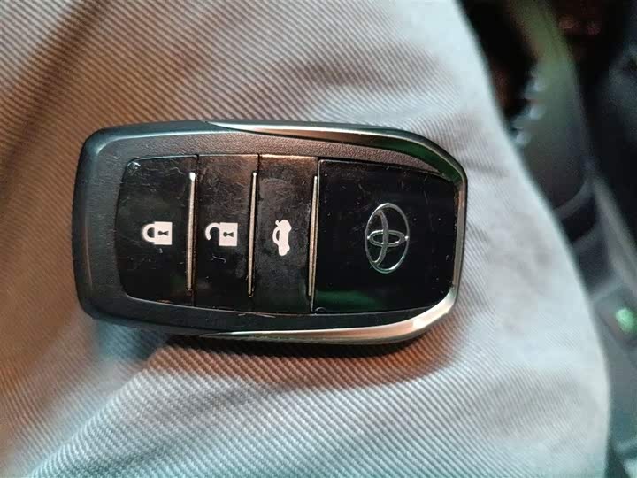 Фото 9 - Toyota Vios