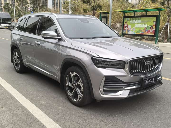 Фото 3 - Geely Monjaro