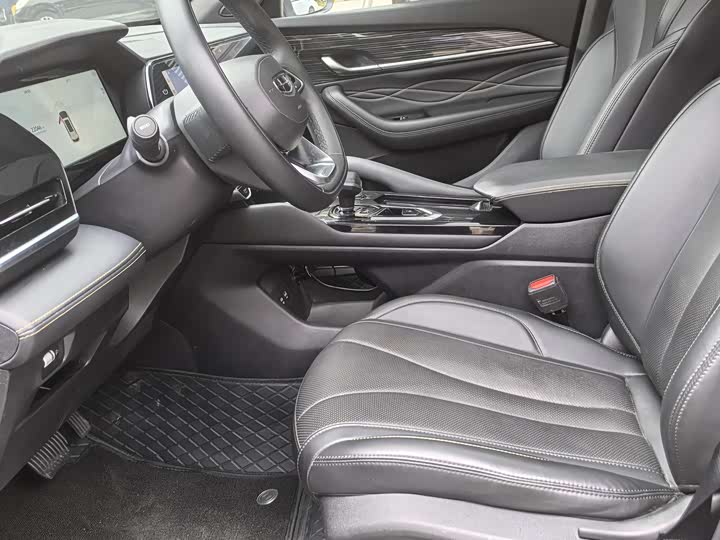 Фото 5 - Geely Monjaro