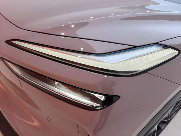 Фото 9 - Nio Onvo L60