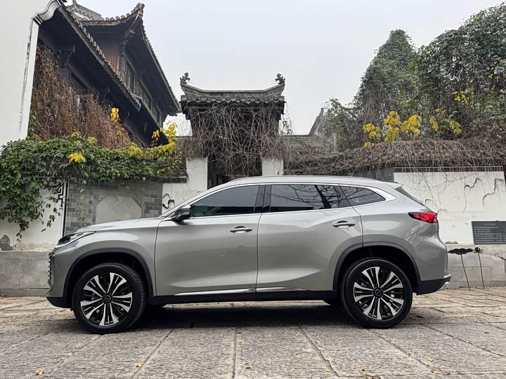 Фото 2 - Exeed TXL