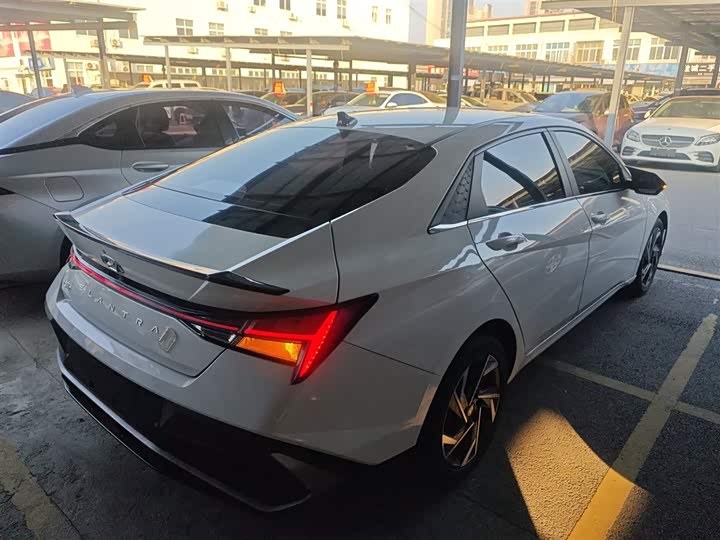 Фото 7 - Hyundai Elantra N line