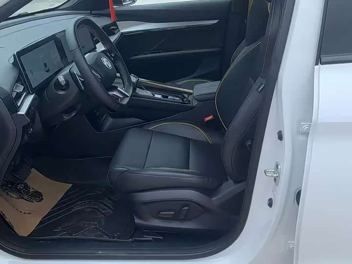 Фото 4 - MG Motor 5 Scorpio