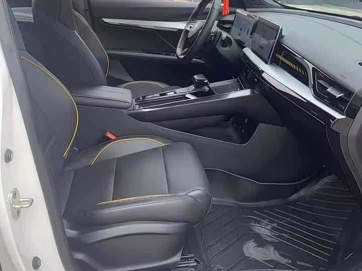 Фото 7 - MG Motor 5 Scorpio