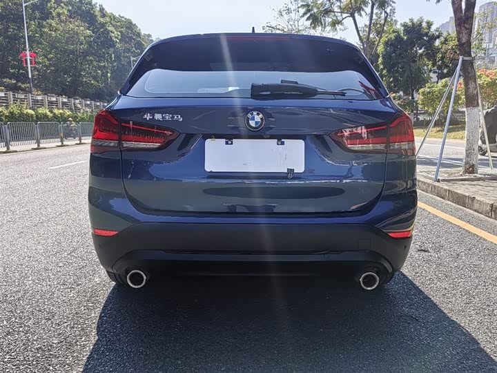 Фото 9 - BMW X1