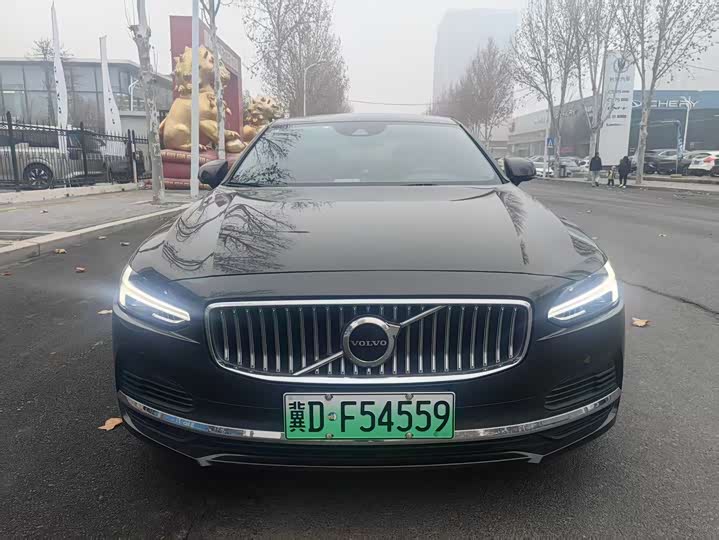 Фото 9 - Volvo S90 Hybrid