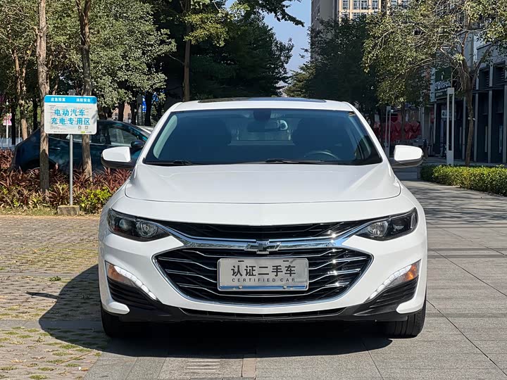 Фото 2 - Chevrolet Malibu XL