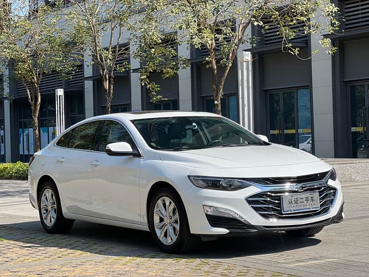 Фото 3 - Chevrolet Malibu XL