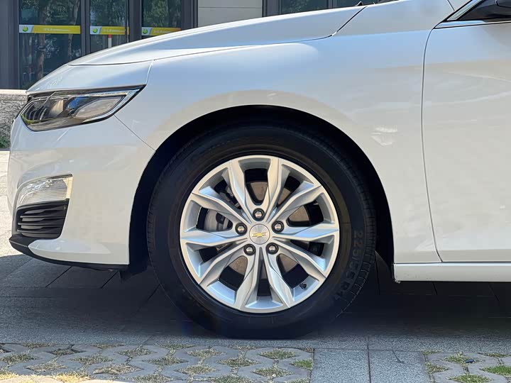 Фото 7 - Chevrolet Malibu XL