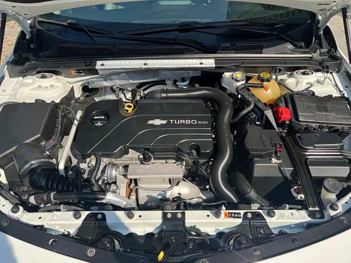 Фото 9 - Chevrolet Malibu XL