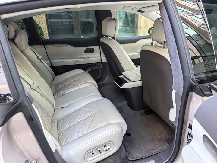 Фото 9 - Nio ET7