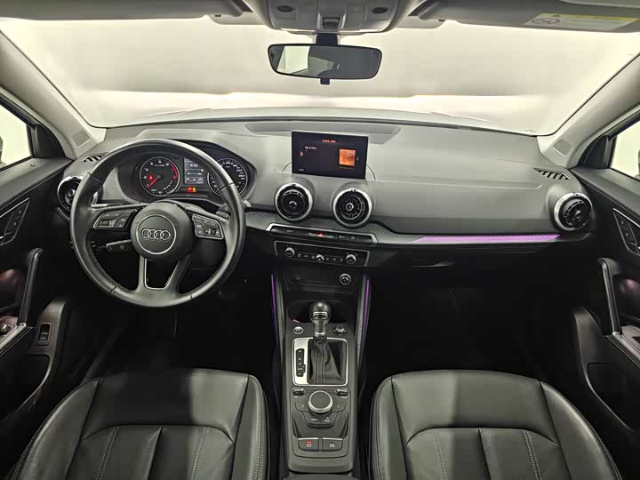 Фото 6 - Audi Q2L