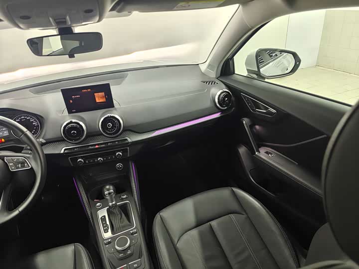 Фото 8 - Audi Q2L