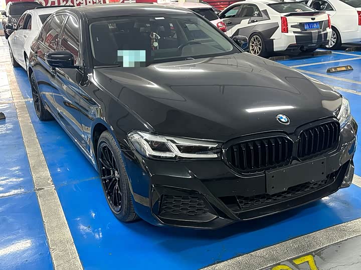 Фото 3 - BMW 5 Series