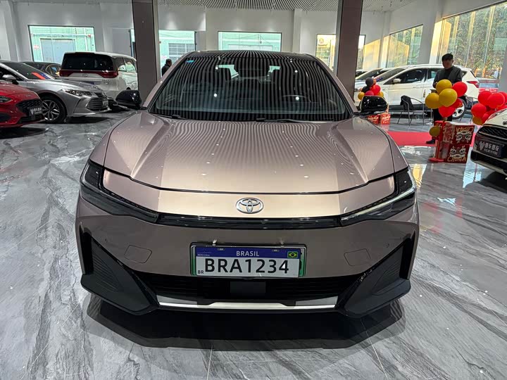 Фото 3 - Toyota bZ3