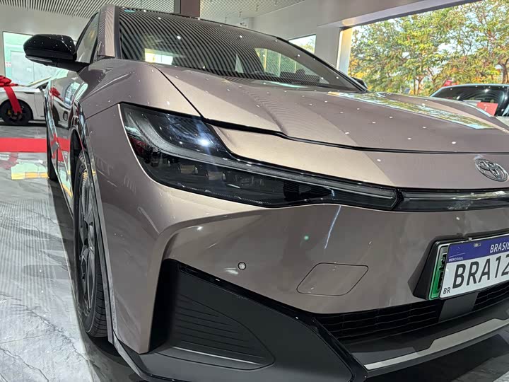 Фото 5 - Toyota bZ3