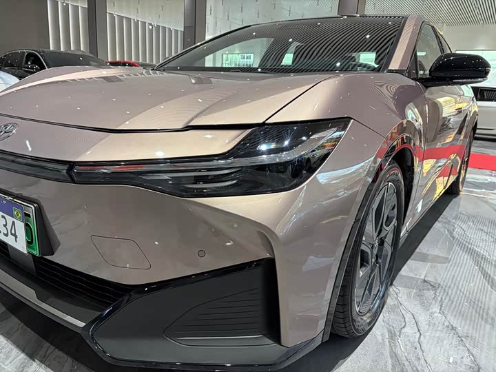 Фото 6 - Toyota bZ3