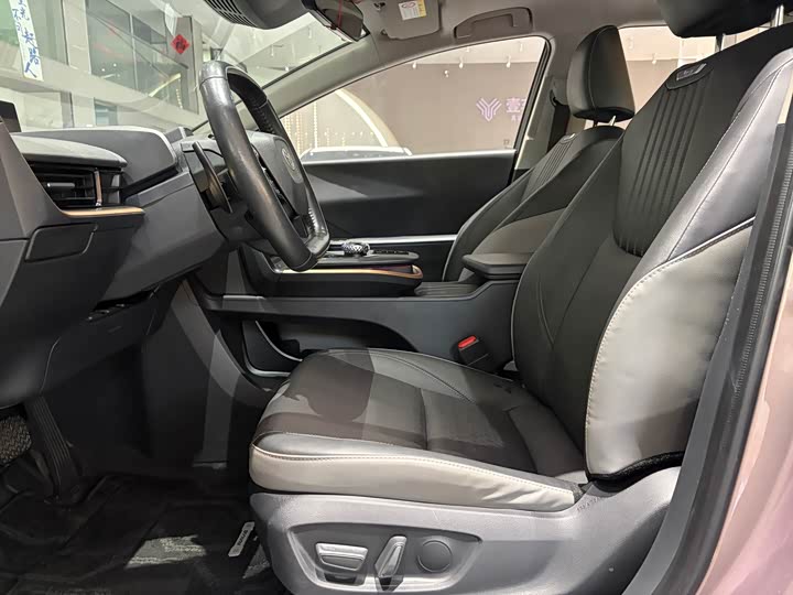 Фото 8 - Toyota bZ3