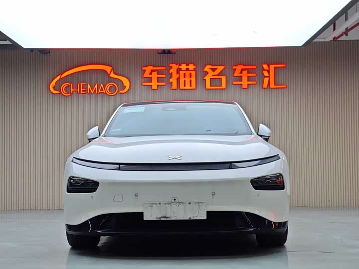 Фото 2 - XPeng P7