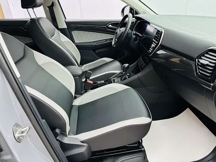 Фото 8 - Jetta VS7