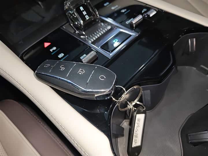 Фото 9 - BYD Song Plus Hybrid/EV