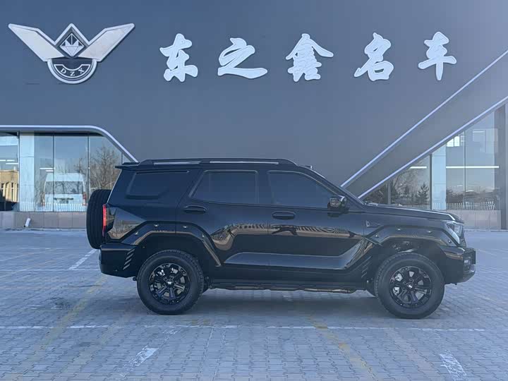 Фото 4 - Tank 400 Hybrid