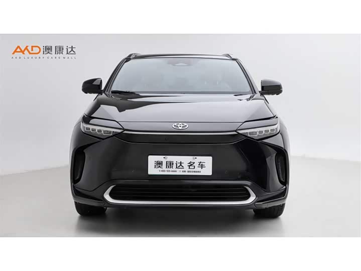 Фото 2 - Toyota bZ4X