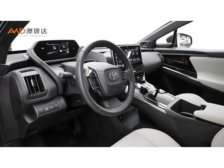 Фото 6 - Toyota bZ4X