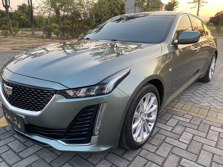 Фото 9 - Cadillac CT5