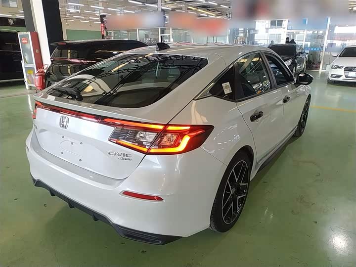 Фото 7 - Honda Civic