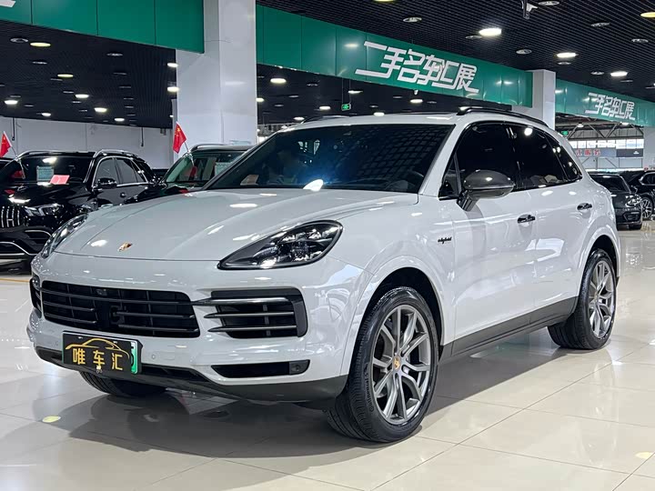 Фото 1 - Porsche Cayenne Hybrid